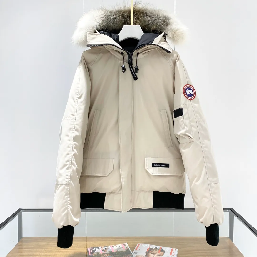 P800 off-white...hanging photo tile display